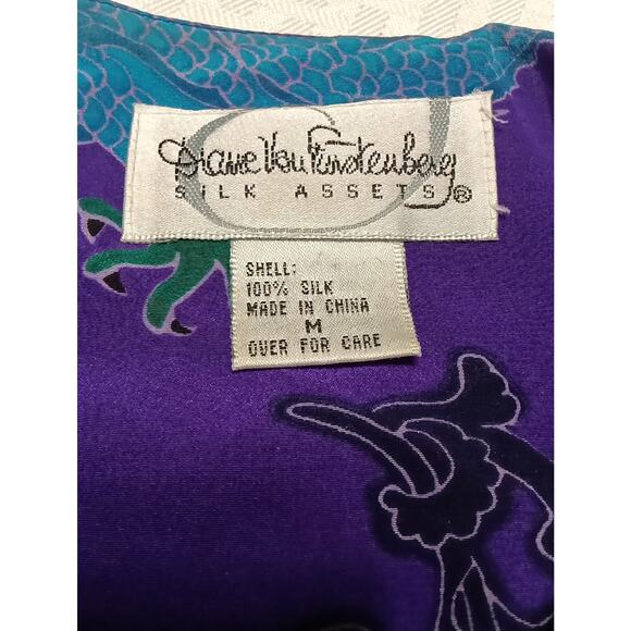 Diane von Furstenberg Women's Silk Blouse Size M Asian Dragon Print Long Sleeve - Picture 3 of 6